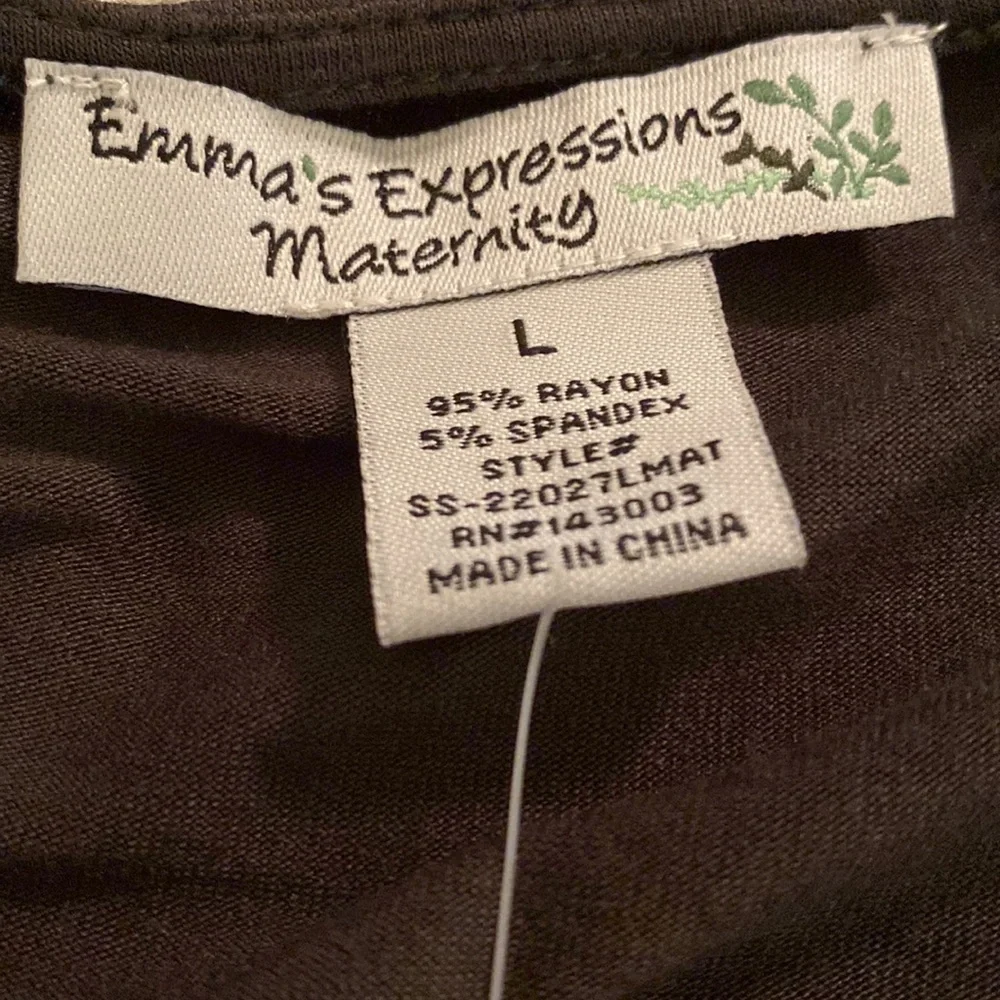 Emma’s Expressions maternity top. Size L. Army green. Long sleeve.